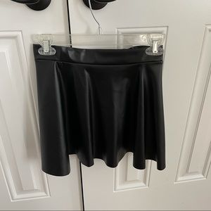 So nikki black leather skater skirt
